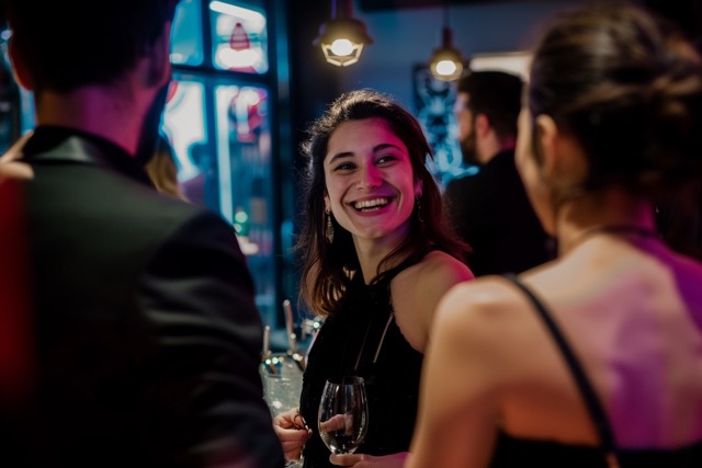 karaoke team building paris activite cohesion equipe 3 Moyenne